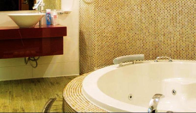 Hotel Floce Бучеон Стая снимка