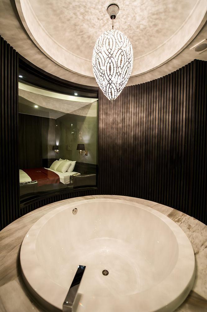 Hotel Floce Бучеон Екстериор снимка