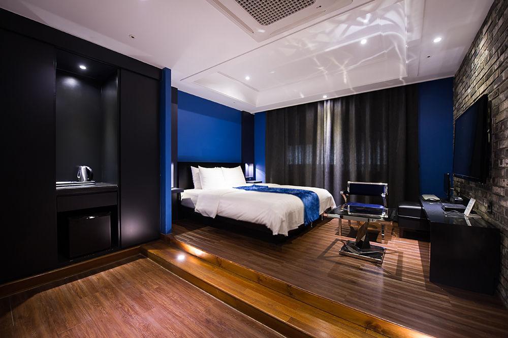 Hotel Floce Бучеон Екстериор снимка