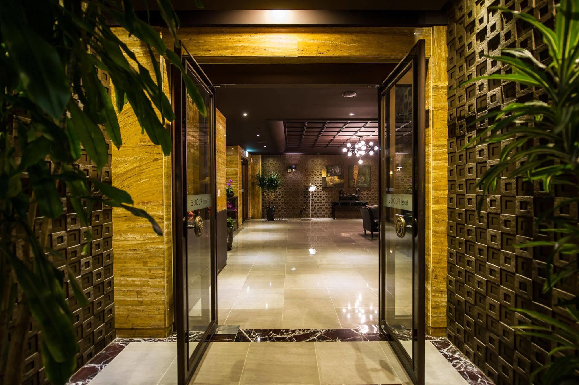 Hotel Floce Бучеон Екстериор снимка